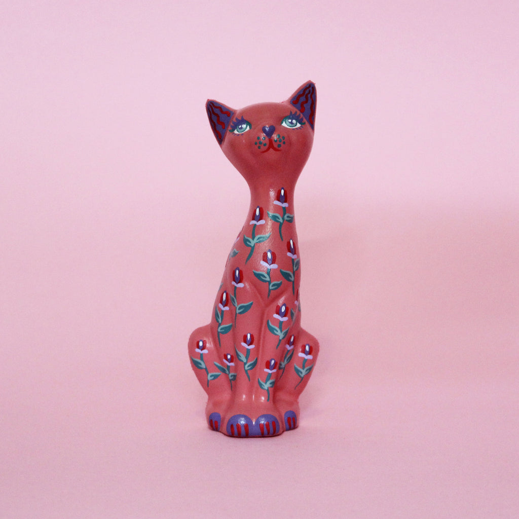 Kitschy Kitten Wall Hanging