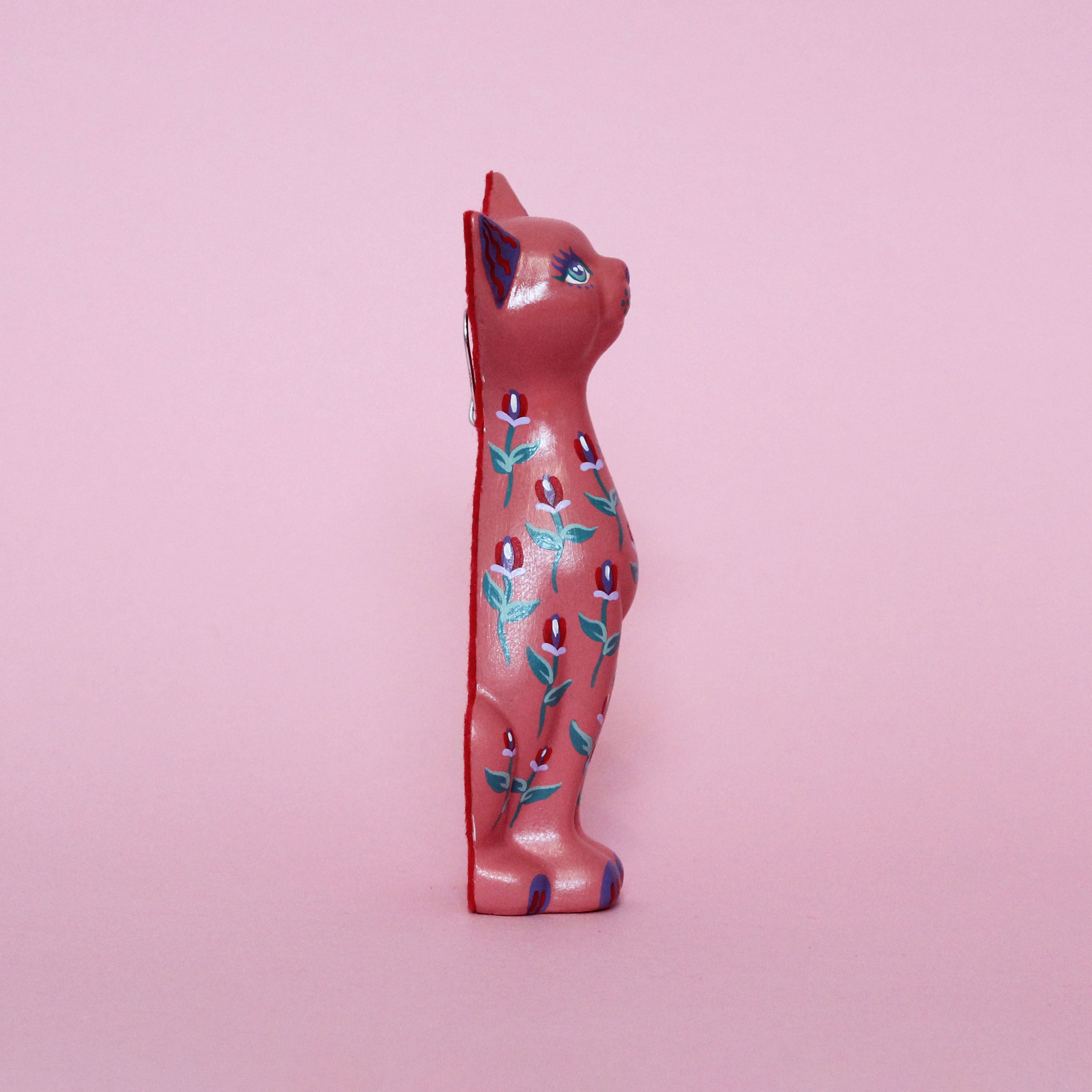 Kitschy Kitten Wall Hanging