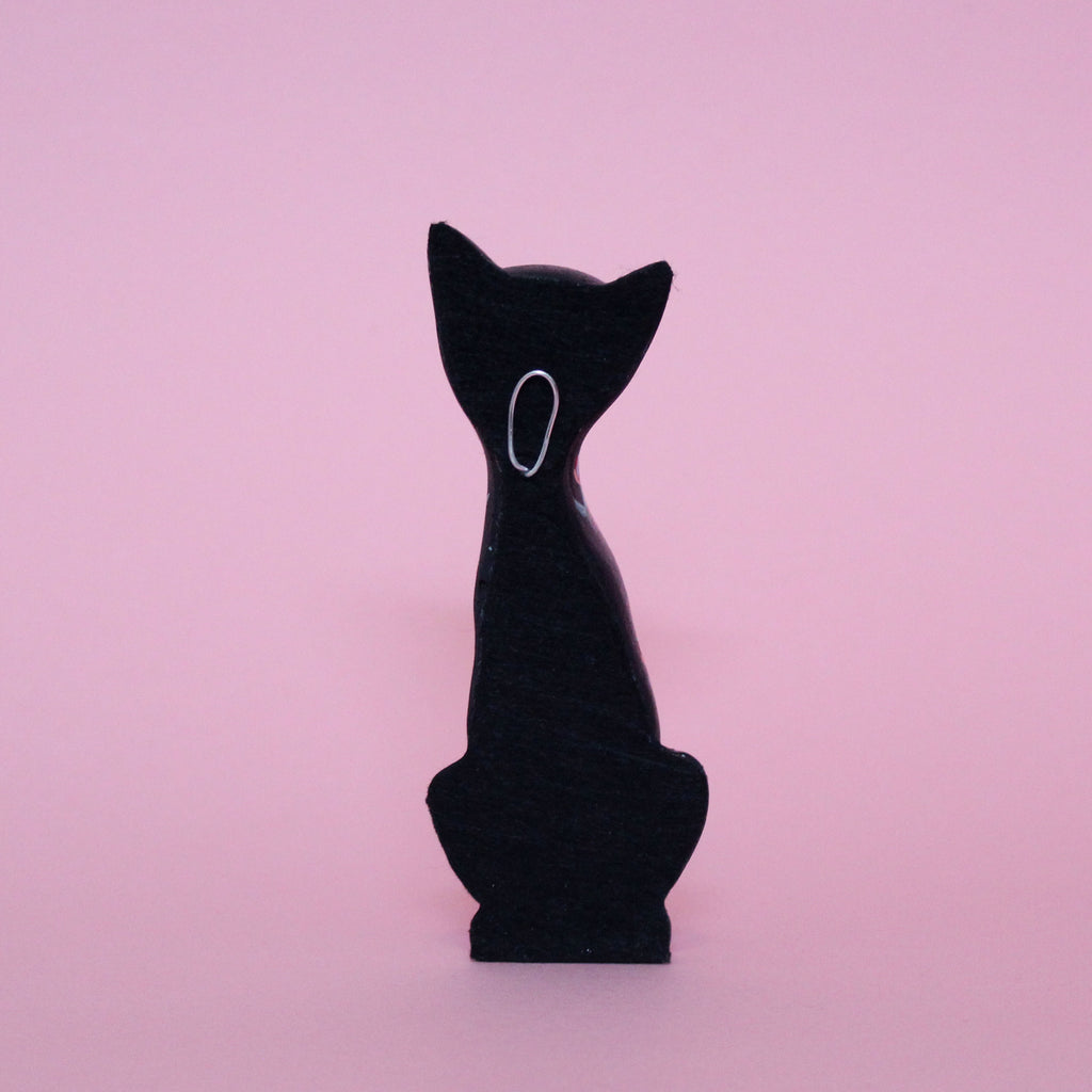 Kitschy Kitten Wall Hanging