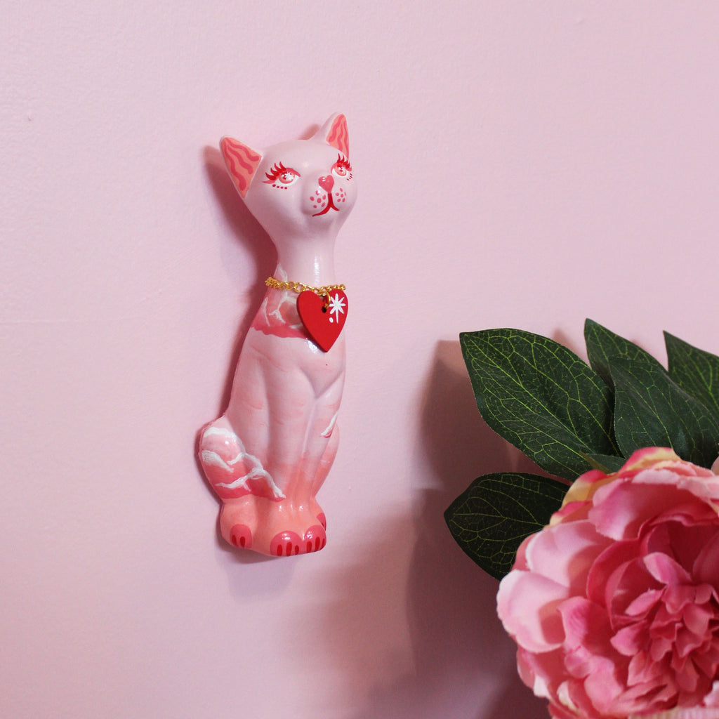 Valentines Kitschy Kitten Wall Hanging, Pink With Pink Clouds