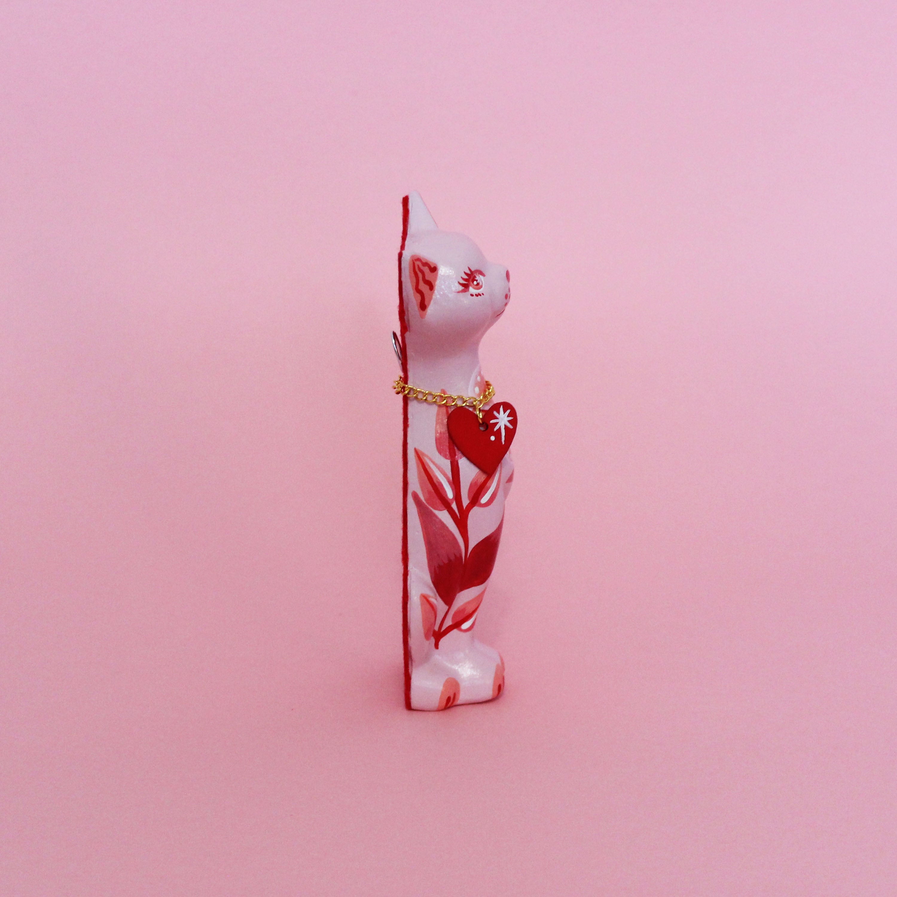 Valentines Kitschy Kitten Wall Hanging, Pink With Pink and Red Florals
