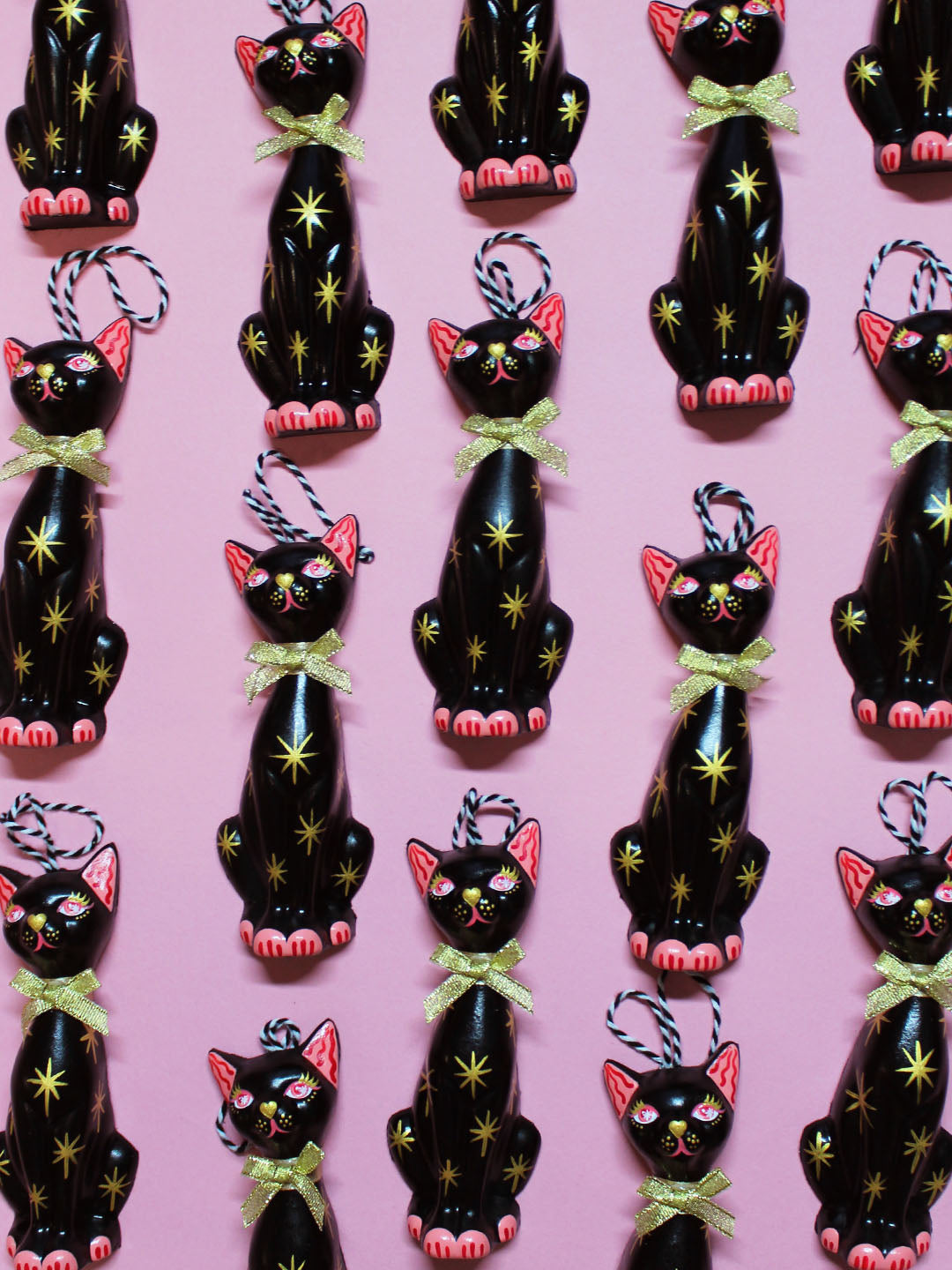 Black Kitschy Kitten Single Bauble