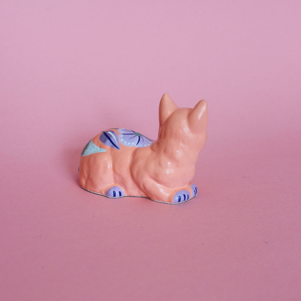 Small Loaf Kitschy Cat in Peach