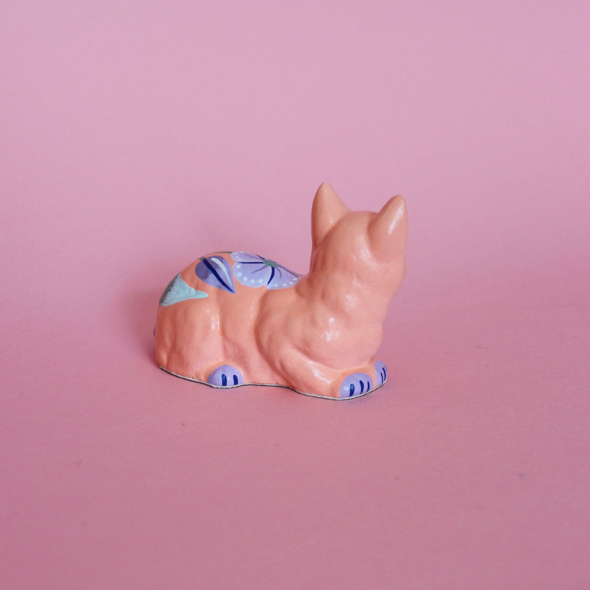 Small Loaf Kitschy Cat in Peach