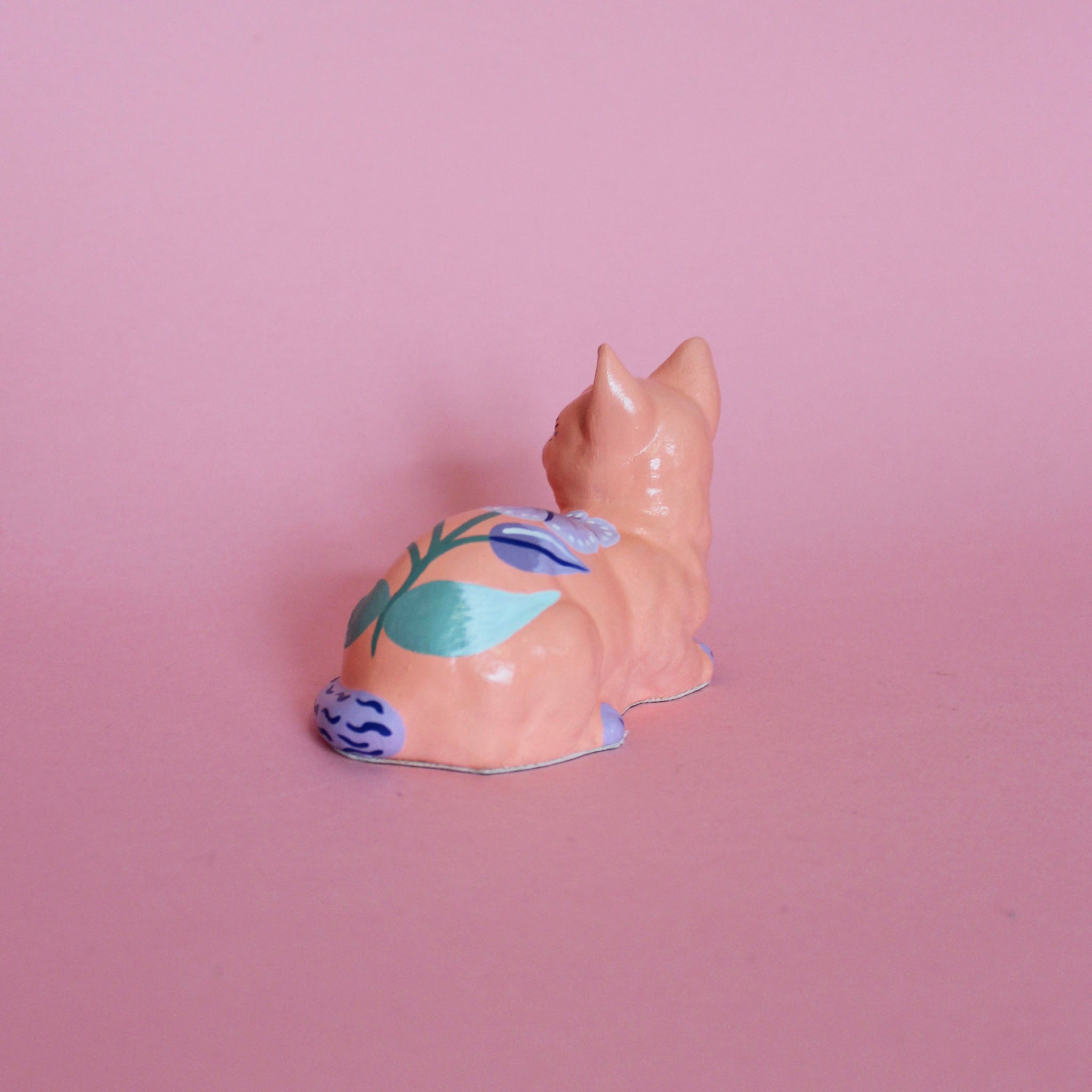 Small Loaf Kitschy Cat in Peach