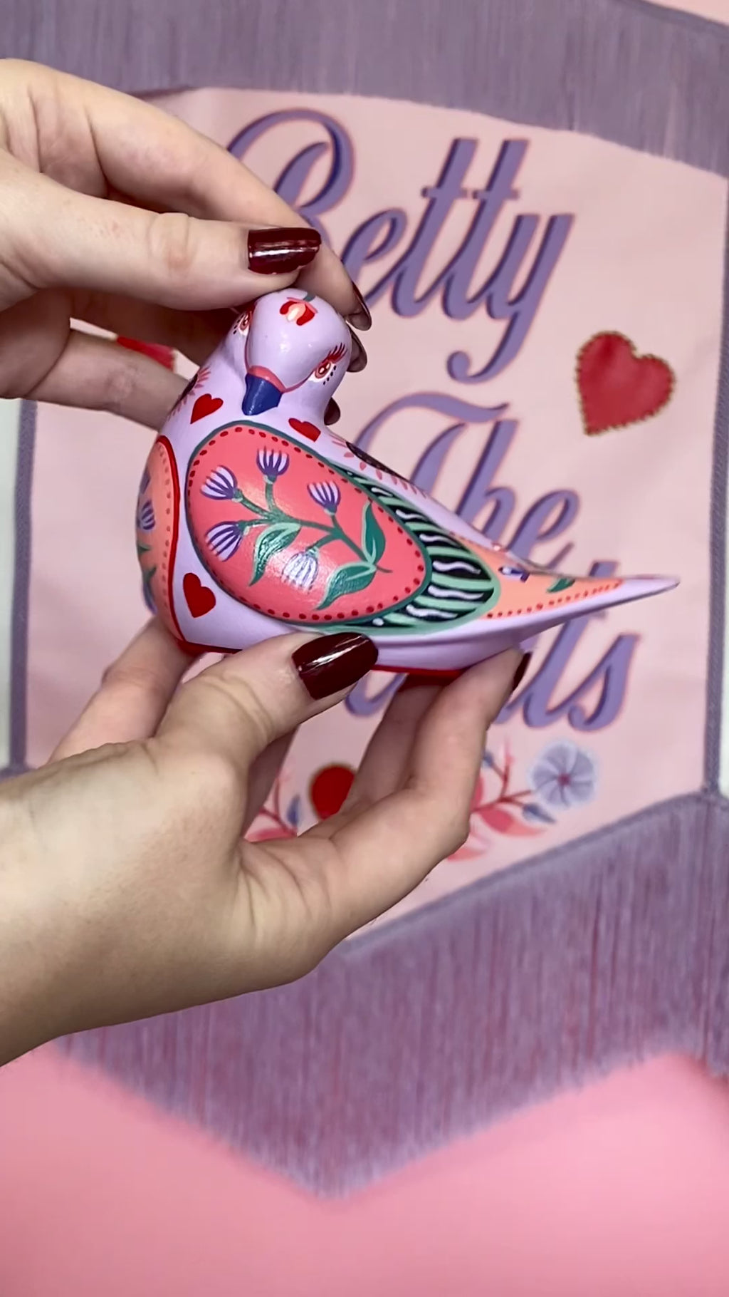 Lovebird Pigeon Statue