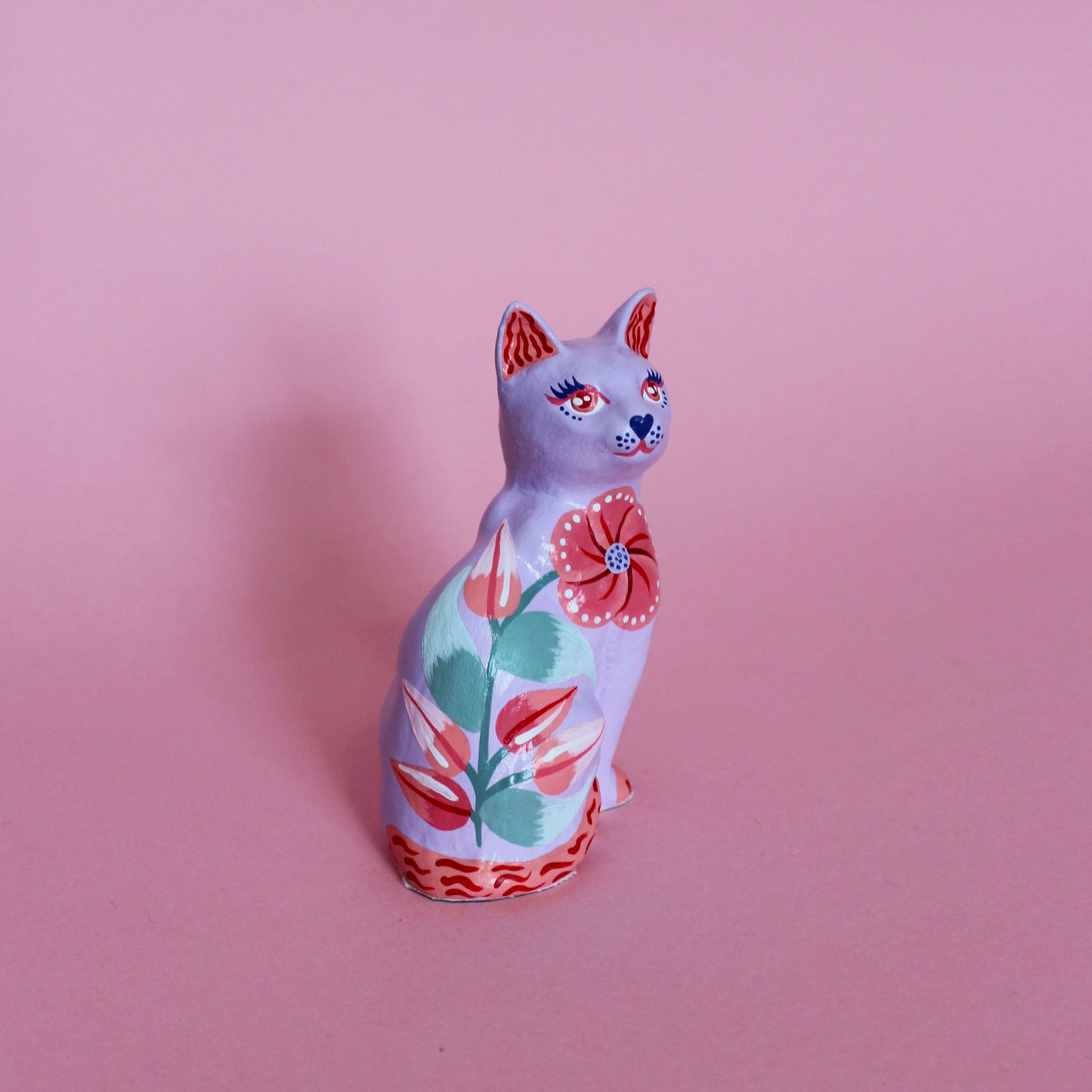 Small Sitting Kitschy Cat in Purple