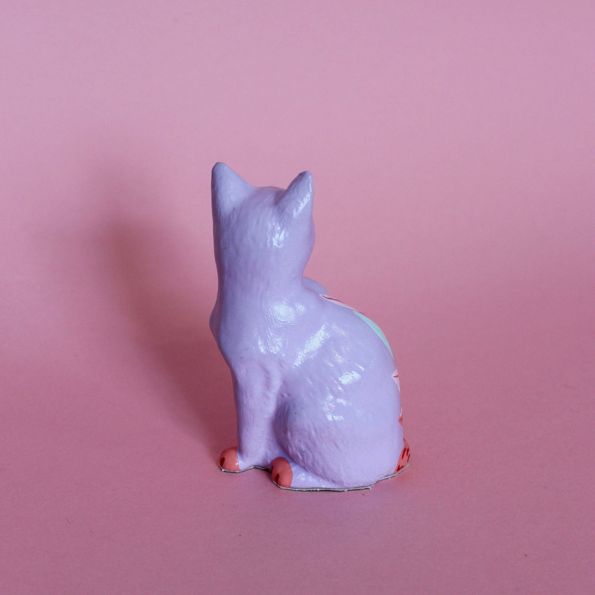 Small Sitting Kitschy Cat in Purple